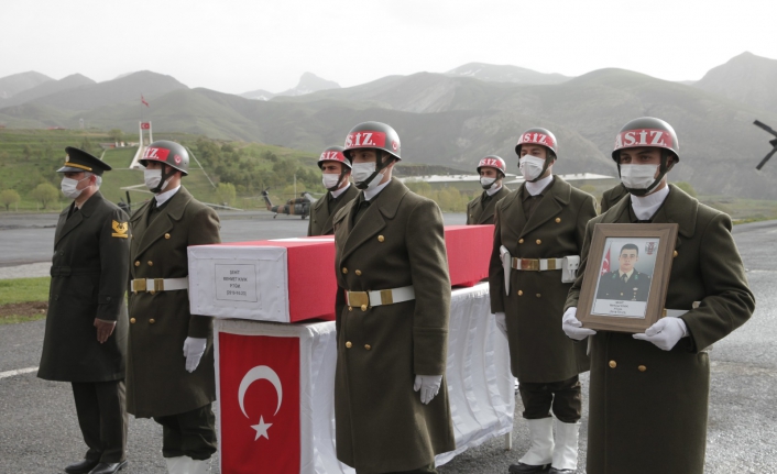 Şehit Teğmen Mehmet Kıvık İzmir'e gönderildi