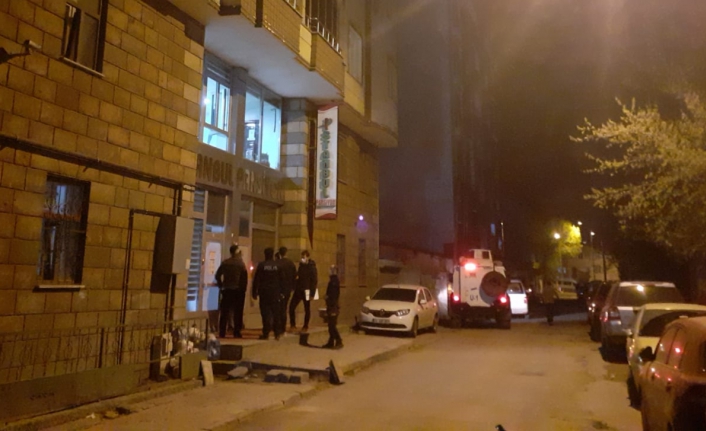 Polis memuru, kadın meslektaşını vurarak öldürdü