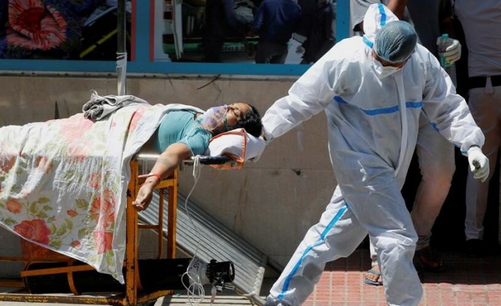 Doktordan acı itiraf: Hastalar onlara oksijen vermediğimizi biliyor