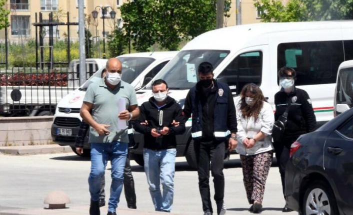 Türkiye nereye gidiyor? Eşiyle ilişkisinden şüphelendiği babasını, annesiyle planlayıp öldürdü