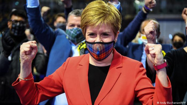 İskoçya'da seçimleri bağımsızlık yanlısı SNP kazandı