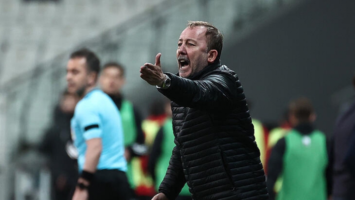 Sergen Yalçın "Hesapta olmayan bir maç kaybettik"