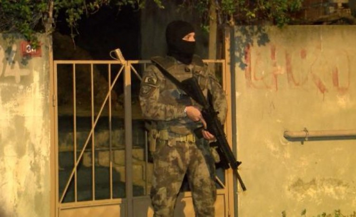 İstanbul'da terör operasyonu: Çok sayıda gözaltı var