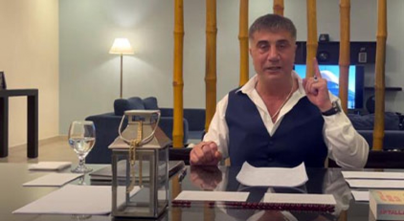 Sedat Peker’in ifşa ettiği gazeteci köşe yazarlığını bıraktı!
