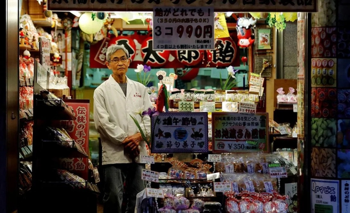 Japonya'dan her aileye 920 dolar yardım!