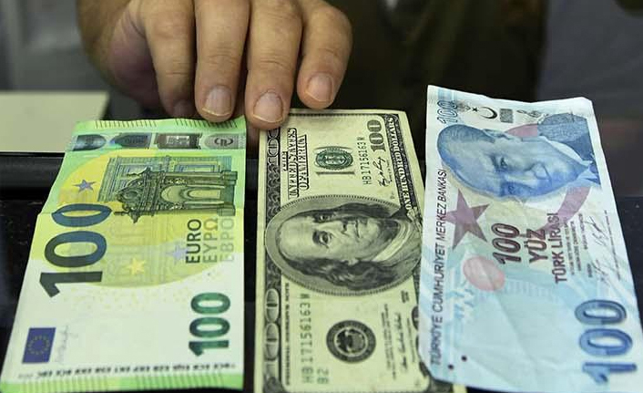 Dolar tarihi zirveye yaklaşıyor