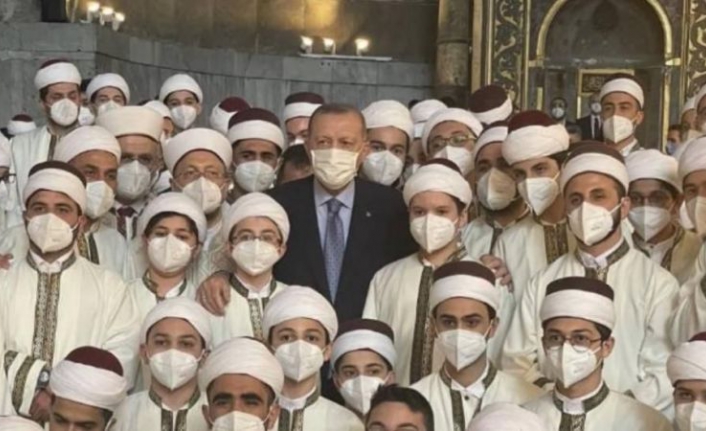 Cumhurbaşkanı Erdoğan'ın torunu Ömer Tayyip hafız oldu