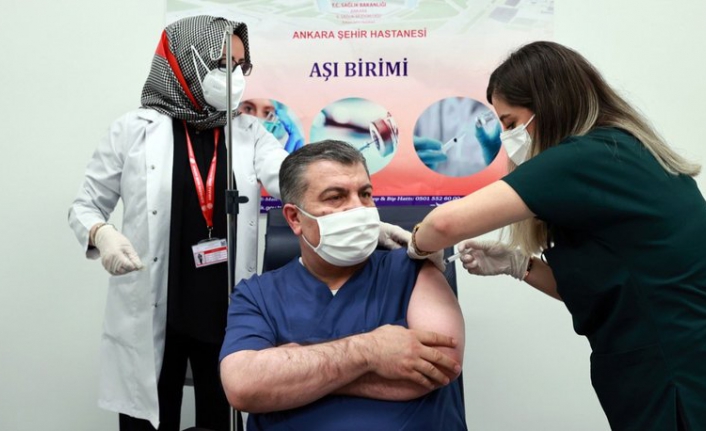 50 yaş üzerine aşılama başladı