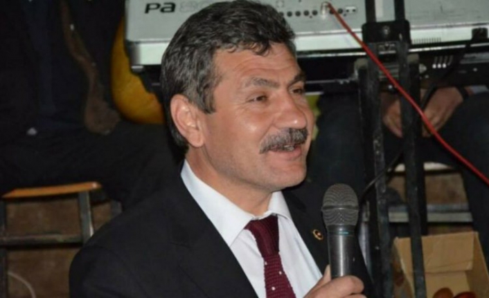 AKP'li isim çirkin sözlerle oy istedi