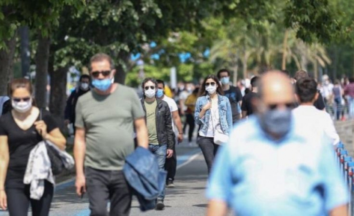 Uzmanlar 'normal hayata geçiş' için tarih verdi