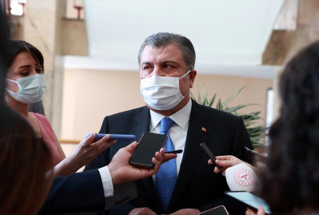 Bakan Koca müjdeli haberi verdi! Müzik yayını kısıtlamasında saat sınırı kalkıyor