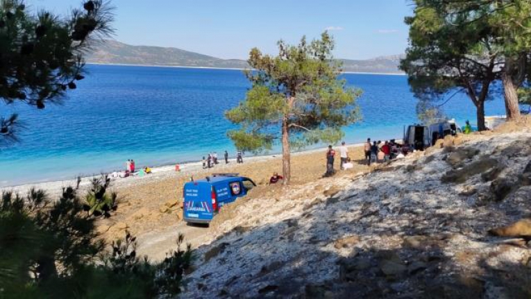 Salda Gölü'nde yasa boğan olay!