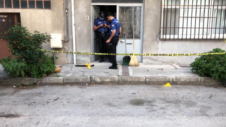 21 yaşındaki genç, babasını öldürdü