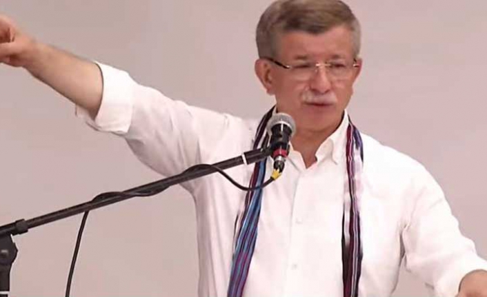 Davutoğlu'ndan Bahçeli'ye 'siyasi ahlak yasası' önerisi