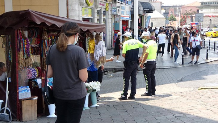 Yanına oturup taciz ettiği kadını otobüsten indikten sonra da takip etti