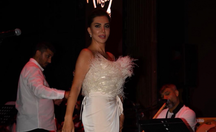 Bayramda Ebru Yaşar fırtınası