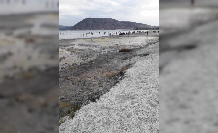 Ziyaretçi akınına uğrayan Salda Gölü'nde tahribat!