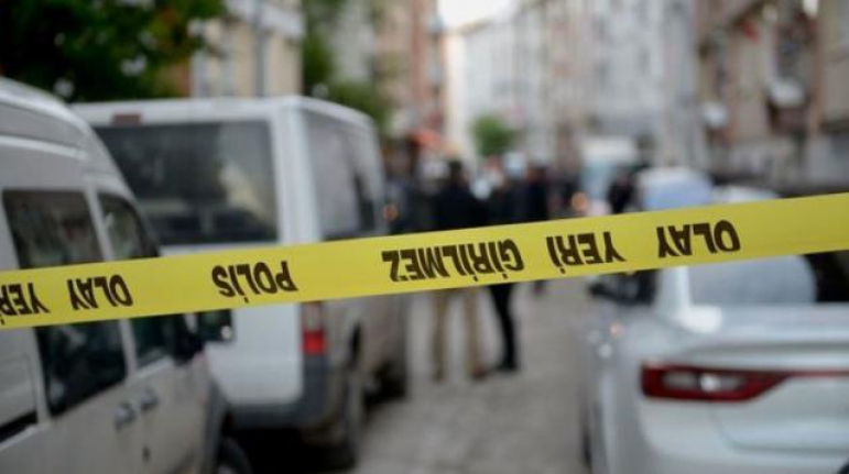 Cinnet getiren anne önce 3 evladını sonra da kendisini 3. kattan attı