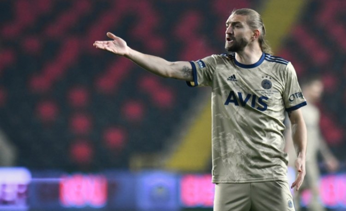 Caner Erkin'in neden kadro dışı bırakıldığı belli oldu