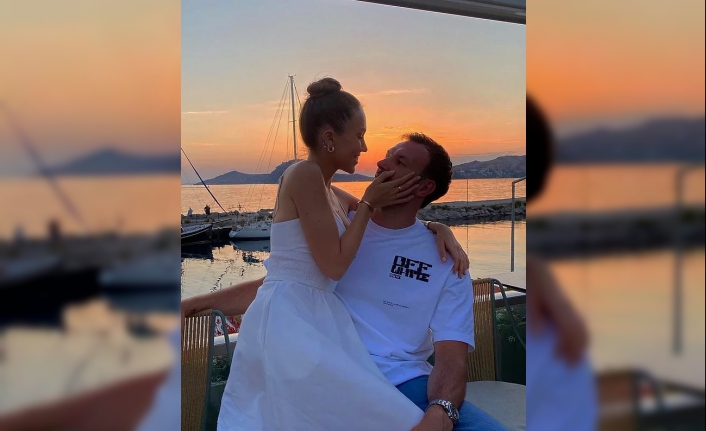 Duygu Özaslan Aşkını Yaşamaya Devam Ediyor: Duygu Özaslan Kimdir, Kaç Yaşındadır?