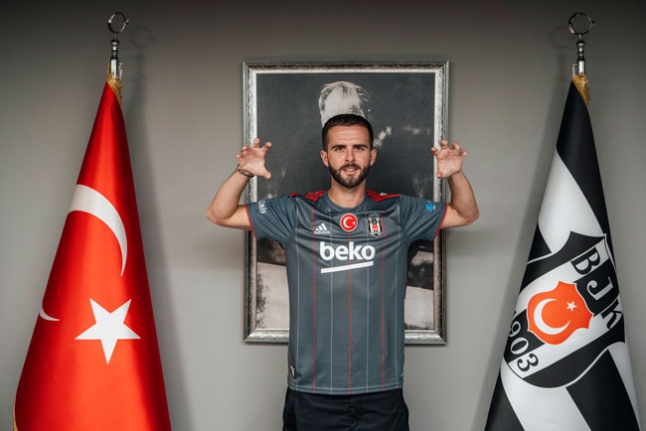 Miralem Pjanic ile doktor arasındaki diyalog herkesi gülmekten kırdı geçirdi