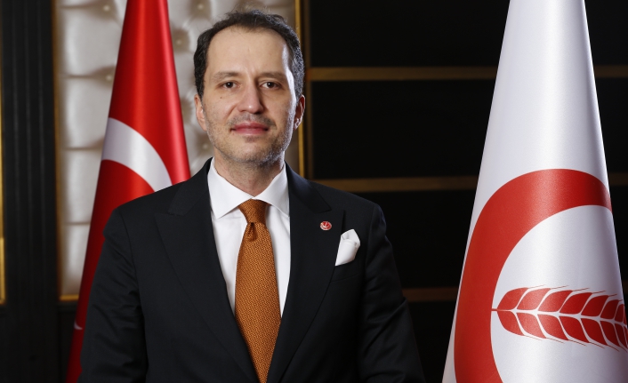Yeniden Refah Partisi Genel Başkanı Fatih Erbakan: Ruhsatı olmayan hiçbir aşı güvenli değildir