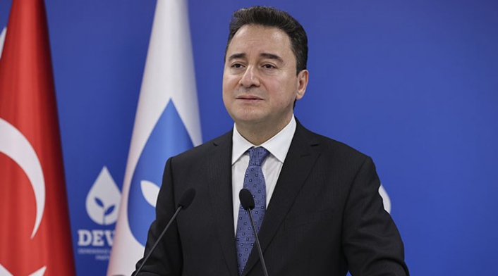 Ali Babacan'dan 'ilk istifa' açıklaması