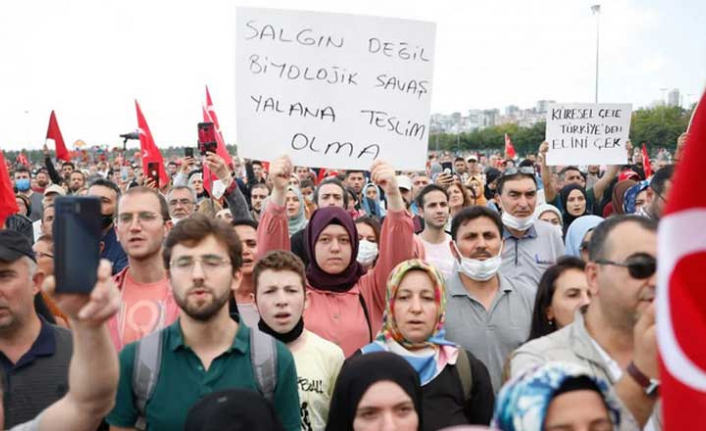 Aşı karşıtlarından İzmir'de miting hazırlığı