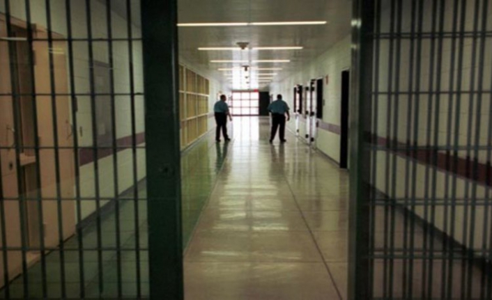 Cezaevinde 'kamerayı' ihbar eden memura ceza gibi tayin