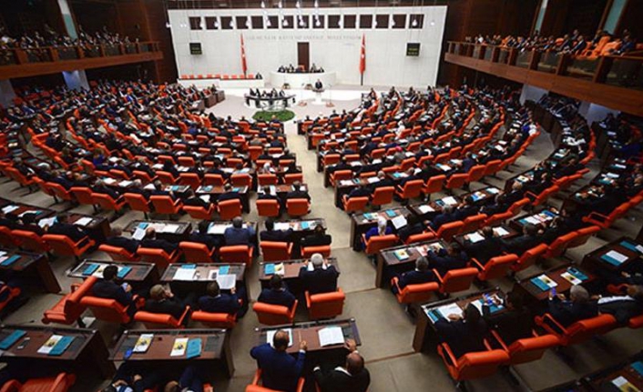 TBMM'de tezkere görüşmeleri başladı