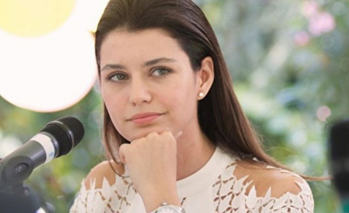 Beren Saat, hayranlarını ikiye böldü