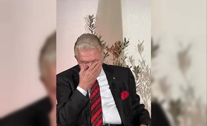 Uğur Dündar canlı yayında gözyaşlarını tutamadı