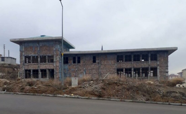 5 milyon harcandı çürümeye terk edildi