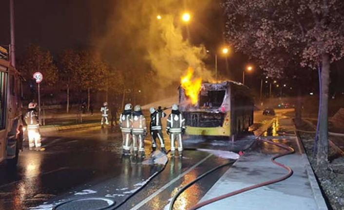 İETT otobüsü alev alev yandı
