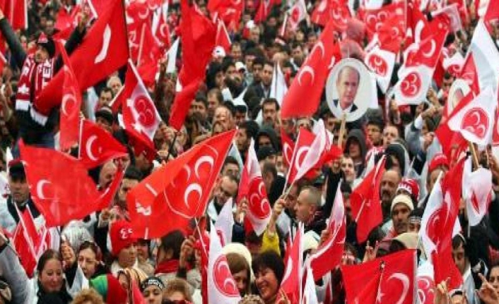 MHP'de iki Başkan görevi bıraktı