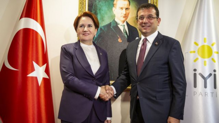 İYİ Parti İmamoğlu'na sahip çıktı