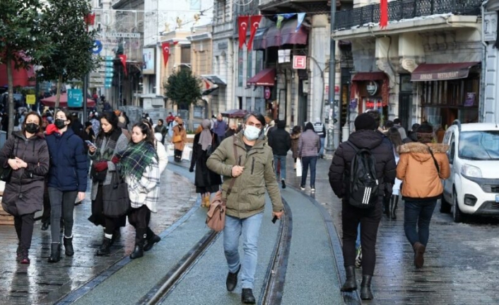 Semptom göstermeyenler farkında olmadan koronavirüsü saçıyormuş