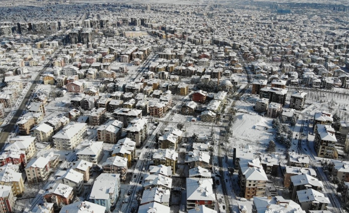 Isparta'daki elektrik kesintisi böyle isyan ettirdi