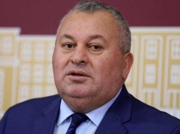 Cemal Enginyurt: Milletin kayışı koptu