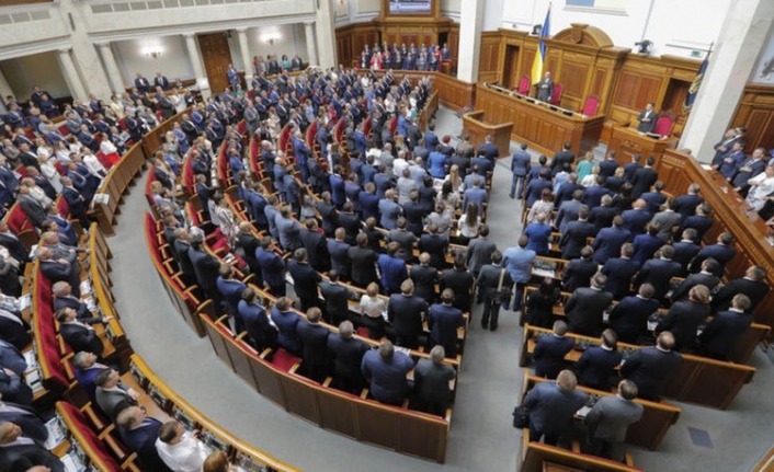 Ukrayna'dan sivillere silah taşıma izni
