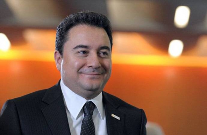 Ali Babacan bu sefer de ‘beşli çeteye’ selam çaktı!