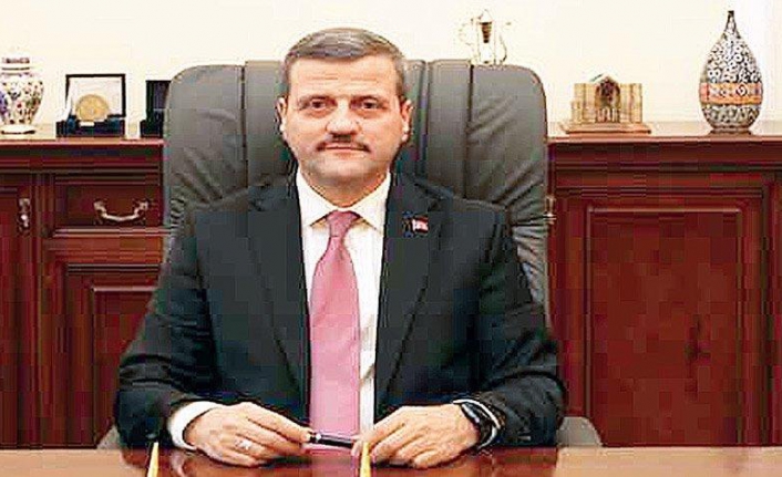 Öğrenciler zordayken rektöre aylığı 30 bine makam aracı