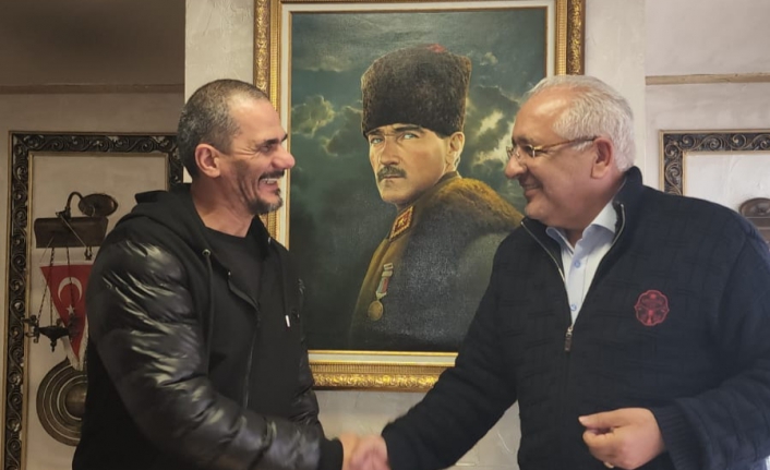 Ünlü sporcu Zafer Partisi'nde görev aldı