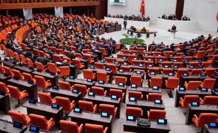 "Muhalif belediyelere çökme operasyonu"