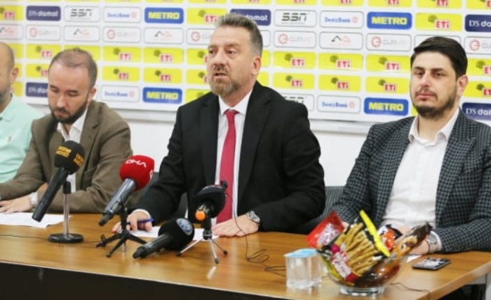 Eskişehirspor Başkanı Mehmet Şimşek kameralar karşısına geçerek suskunluğunu bozdu.