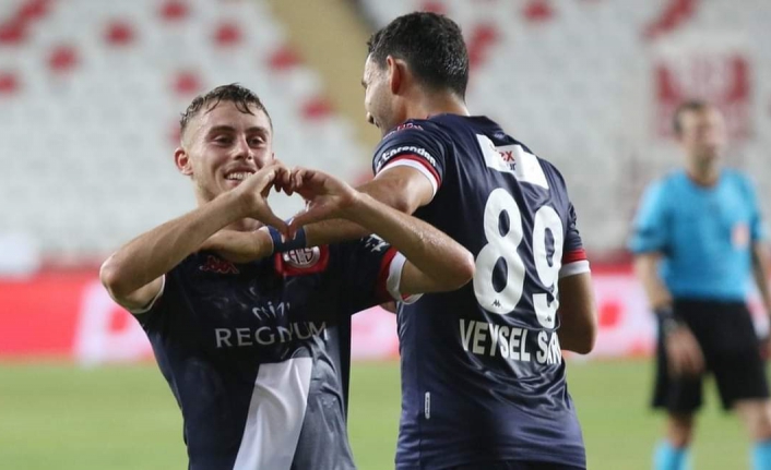 Antalyaspor'un genç yıldızı Bünyamin Balcı'ya Fenerbahçe ve Trabzonspor talip!