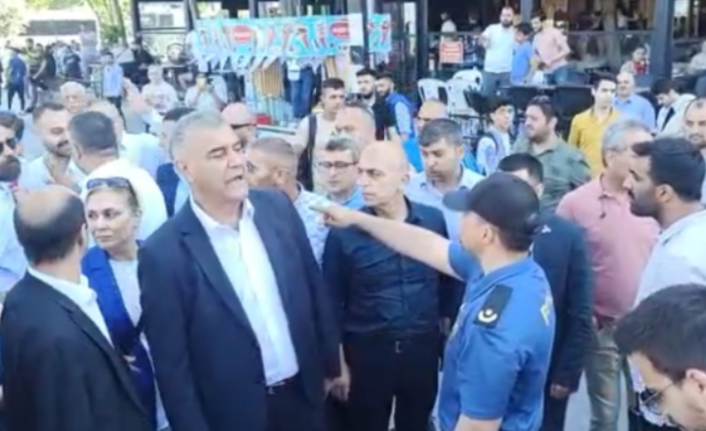Zafer Partisi, 1o yaşındaki erkek çocuğunu taciz eden sığınmacıyı protesto etmek istedi yüzlerce polis karşıladı