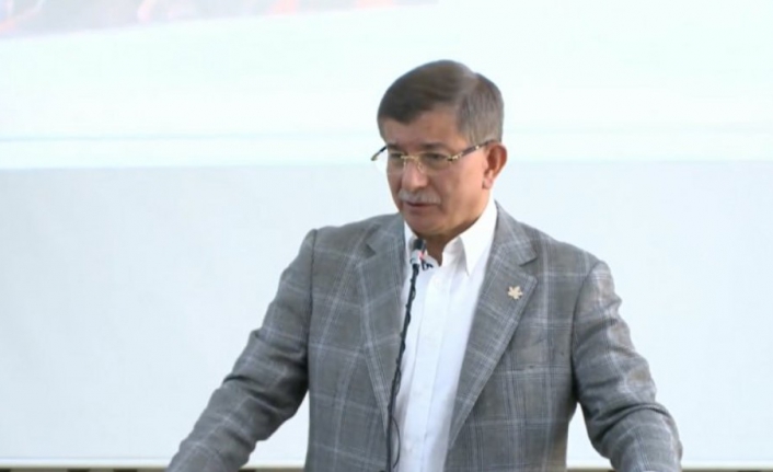 Davutoğlu'ndan Erdoğan'a 'dini inançlar' eleştirisi: 'Bu inançları siz sarstınız'