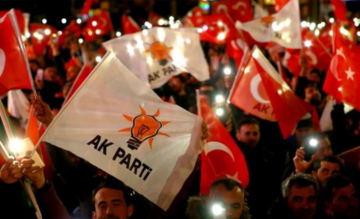 AKP'de 'seçim' istifası: 'Partim zarar görmesin'