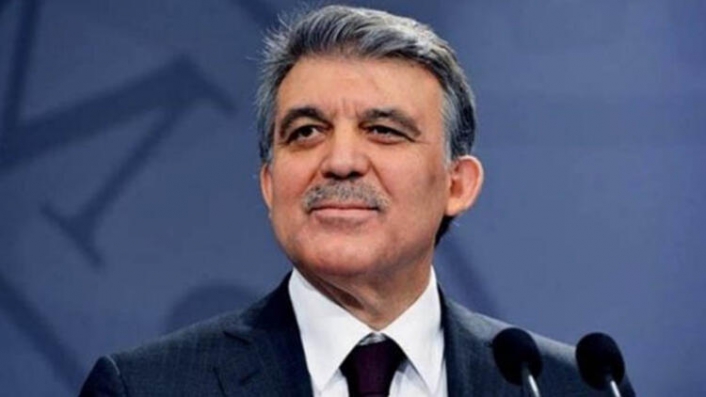 Abdullah Gül’den Rusya-Ukrayna savaşı yorumu: 2. Dünya Harbi’nden sonra en büyük yıkımın olduğunu gözümüzle görüyoruz